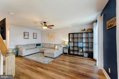 42703 Wilmar Sq, Broadlands, VA 20148 photo 5