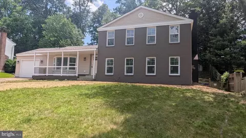 1216 Bradfield Dr SW, Leesburg, VA 20175