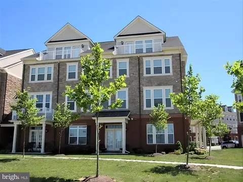 42581 Sunset Ridge Sq, Ashburn, VA 20148