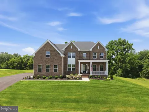 40452 Windyhill Farms Dr, Aldie, VA 20105