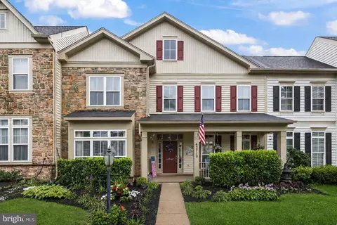 42719 Explorer Dr, Brambleton, VA 20148