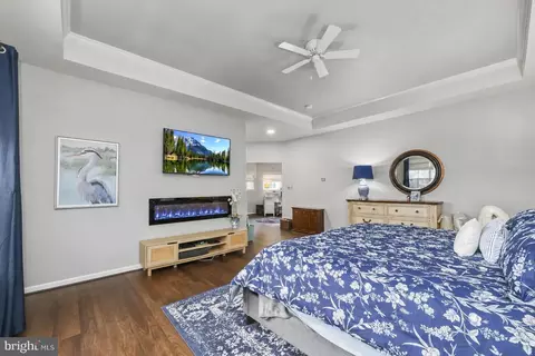 Bedroom - 42719 Explorer Dr, Brambleton, VA 20148 photo 4 of 6