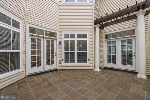 Exterior - 42719 Explorer Dr, Brambleton, VA 20148 photo 5 of 9