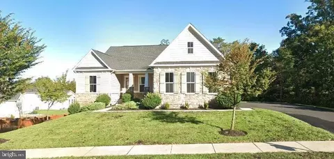 26867 Barnsley Pl, Chantilly, VA 20152