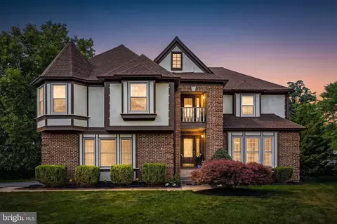 14 Stafford Ct, Sterling, VA 20165