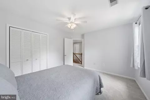 Bedroom - 20363 Flushing Meadows Ct, Ashburn, VA 20147 photo 4 of 6