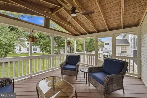 Exterior - 20363 Flushing Meadows Ct, Ashburn, VA 20147 photo 5 of 9