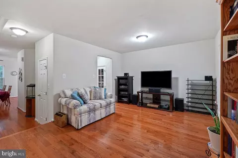 Other - 43533 Laidlow St, Chantilly, VA 20152 photo 4 of 6