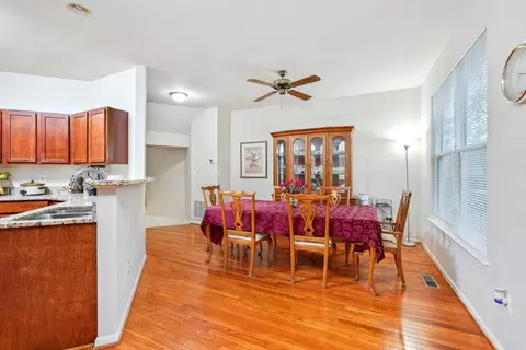 Dining - 43533 Laidlow St, Chantilly, VA 20152 photo 4 of 4