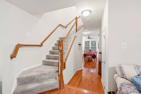 Entry Way - 43533 Laidlow St, Chantilly, VA 20152 photo 2 of 4
