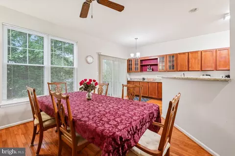 Dining - 43533 Laidlow St, Chantilly, VA 20152 photo 2 of 4