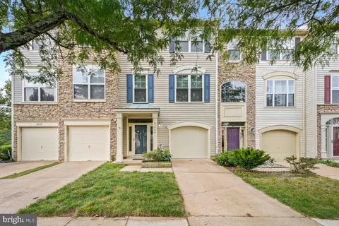 43533 Laidlow St, Chantilly, VA 20152