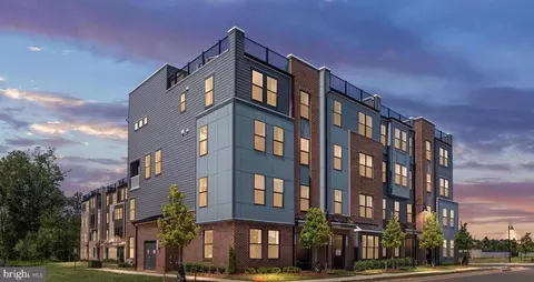 20189 Northpark Dr, Ashburn, VA 20147