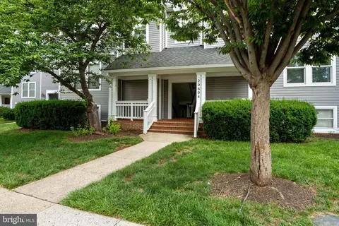 Exterior - 20604 Cornstalk Ter #301, Ashburn, VA 20147 photo 1 of 8