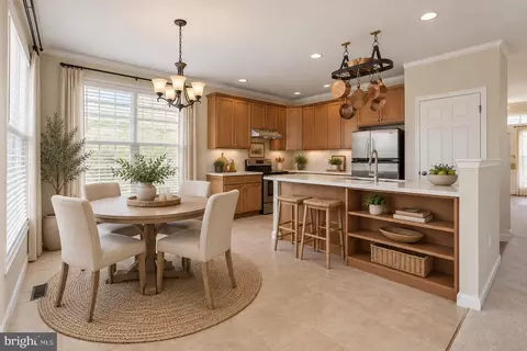 Kitchen - 42650 Harris St, Chantilly, VA 20152 photo 1 of 4