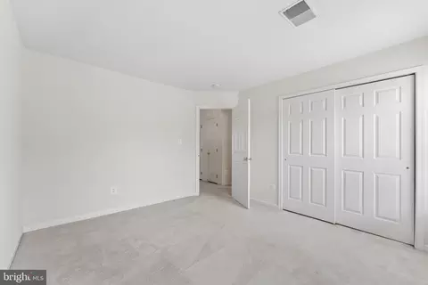 Bedroom - 42650 Harris St, Chantilly, VA 20152 photo 3 of 3