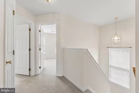 Entry Way - 42650 Harris St, Chantilly, VA 20152 photo 4 of 6