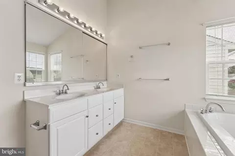 Entry Way - 42650 Harris St, Chantilly, VA 20152 photo 5 of 6