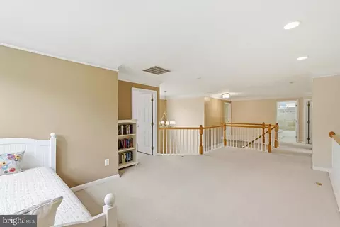 Entry Way - 43648 Intrepid St, Chantilly, VA 20152 photo 7 of 8