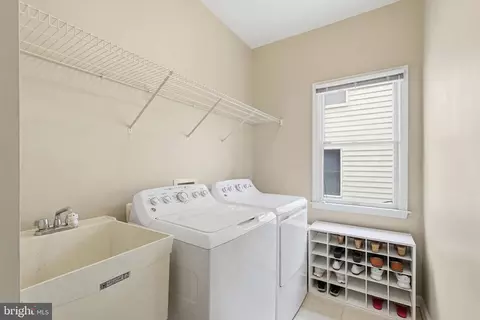 Other - 43648 Intrepid St, Chantilly, VA 20152 photo 33 of 34