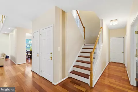 Entry Way - 43648 Intrepid St, Chantilly, VA 20152 photo 3 of 8