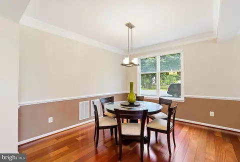 Dining - 43648 Intrepid St, Chantilly, VA 20152 photo 2 of 4