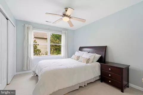 Bedroom - 43648 Intrepid St, Chantilly, VA 20152 photo 15 of 18