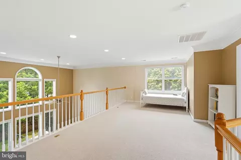 Entry Way - 43648 Intrepid St, Chantilly, VA 20152 photo 5 of 8