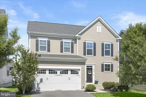 812 Pencoast Dr, Purcellville, VA 20132