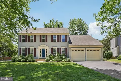 311 Ashton Dr SW, Leesburg, VA 20175