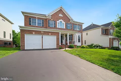 42387 Rising Moon Pl, Brambleton, VA 20148