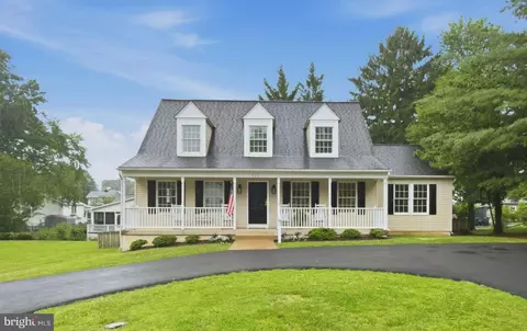 510 W L St, Purcellville, VA 20132