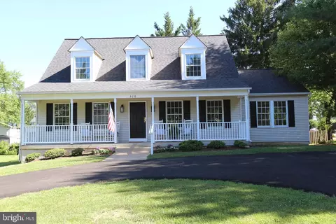 510 W L St, Purcellville, VA 20132