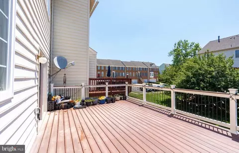 Exterior - 43723 Banshee Heights Ter, Ashburn, VA 20148 photo 5 of 7