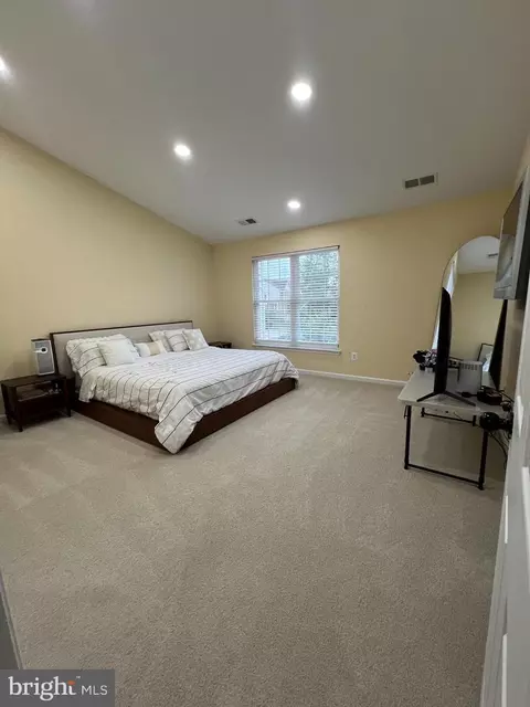 Bedroom - 43723 Banshee Heights Ter, Ashburn, VA 20148 photo 1 of 4