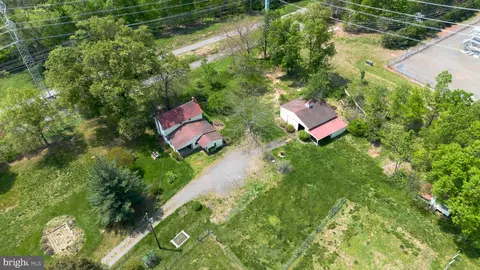 Other - 43537 Graves Ln, Ashburn, VA 20147 photo 1 of 3