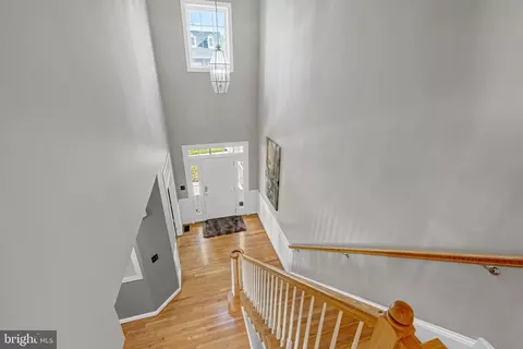 Entry Way - 42654 Frontier Dr, Brambleton, VA 20148 photo 5 of 8