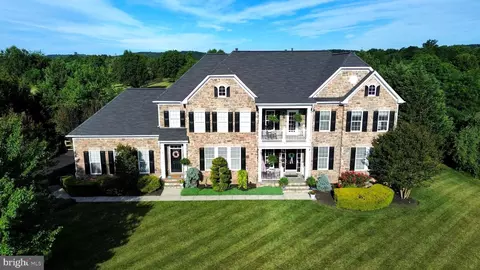 16545 Levade Dr, Leesburg, VA 20176