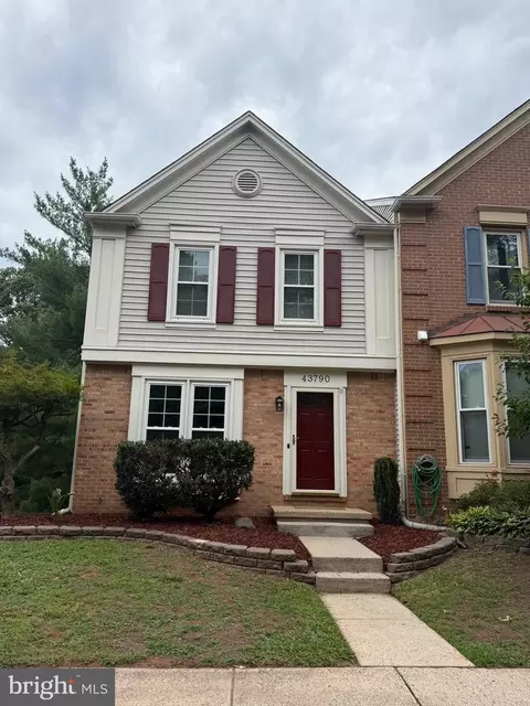 43790 Laburnum Sq, Ashburn, VA 20147
