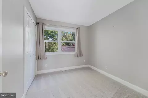 Bedroom - 151 S Fox Rd, Sterling, VA 20164 photo 9 of 11
