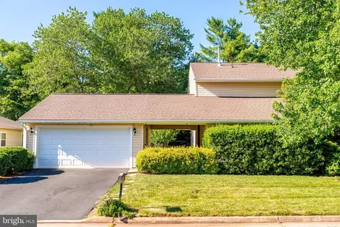 151 S Fox Rd, Sterling, VA 20164