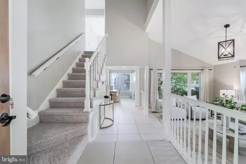 Entry Way - 151 S Fox Rd, Sterling, VA 20164 photo 2 of 7