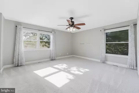 Bedroom - 151 S Fox Rd, Sterling, VA 20164 photo 1 of 11
