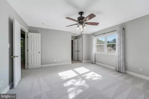 Bedroom - 151 S Fox Rd, Sterling, VA 20164 photo 5 of 11