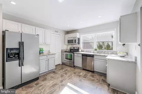 Kitchen - 151 S Fox Rd, Sterling, VA 20164 photo 3 of 3