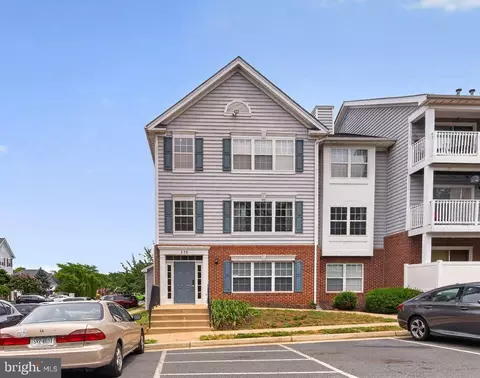 655 Constellation Sq SE #B, Leesburg, VA 20175
