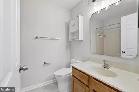 Bath - 20216 Nightwatch St, Ashburn, VA 20147 photo 3 of 4