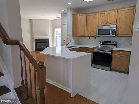 Kitchen - 20216 Nightwatch St, Ashburn, VA 20147 photo 1 of 5
