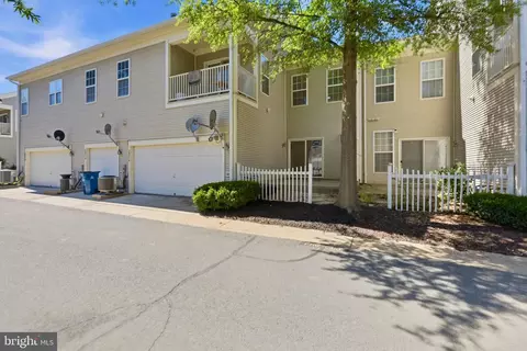 Exterior - 20216 Nightwatch St, Ashburn, VA 20147 photo 4 of 7