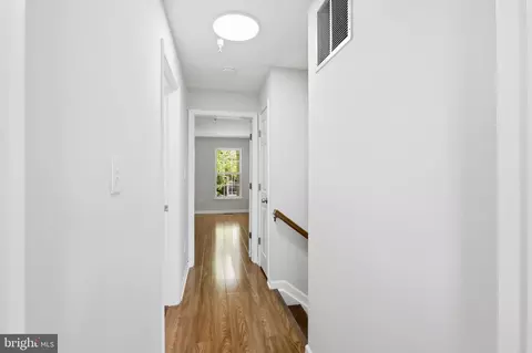 Entry Way - 20216 Nightwatch St, Ashburn, VA 20147 photo 4 of 4